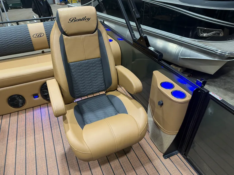 Slide: The Image of Bentley Pontoons Elite 200HP 223 Swingback Tritoon 2026 - 9