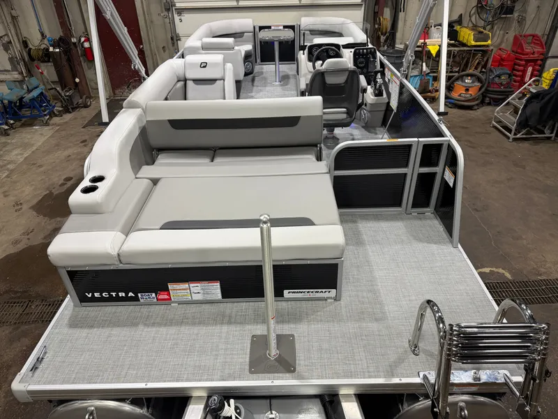 Slide: The Image of Princecraft Vectra 23 RL Swingback Tritoon & Mercury 4-Stroke EFI 2026 - 5