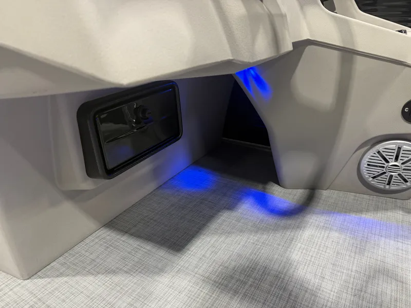 Slide: The Image of Princecraft Vectra 21 2026 - 13