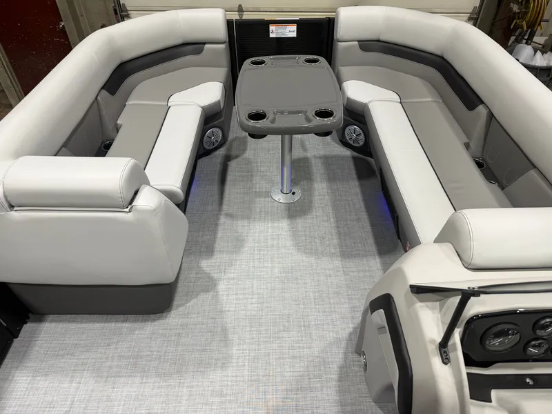 Slide: The Image of Princecraft Vectra 21 2026 - 19