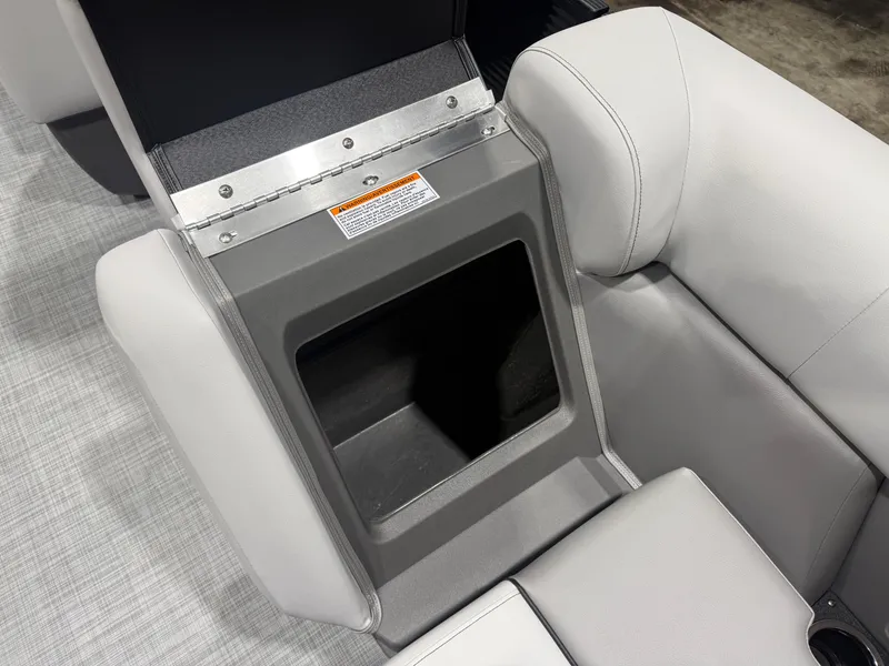 Slide: The Image of Princecraft Vectra 21 2026 - 23