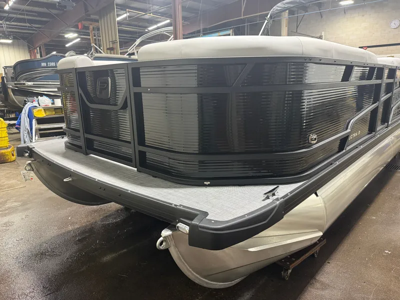 Slide: The Image of Princecraft Vectra 21 2026 - 28