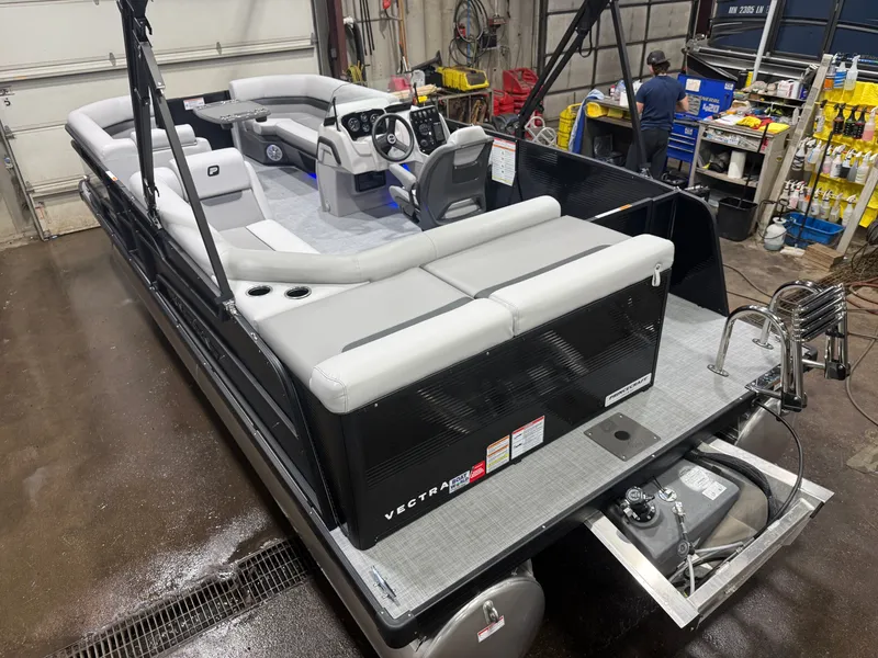 Slide: The Image of Princecraft Vectra 21 2026 - 36