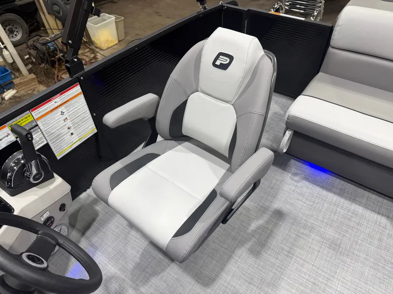 Slide: The Image of Princecraft Vectra 21 2026 - 8