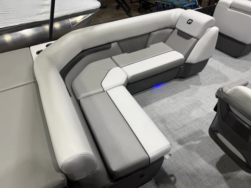 Slide: The Image of Princecraft Vectra 21 2026 - 14