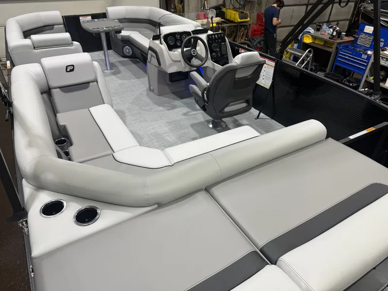 Slide: The Image of Princecraft Vectra 21 2026 - 17