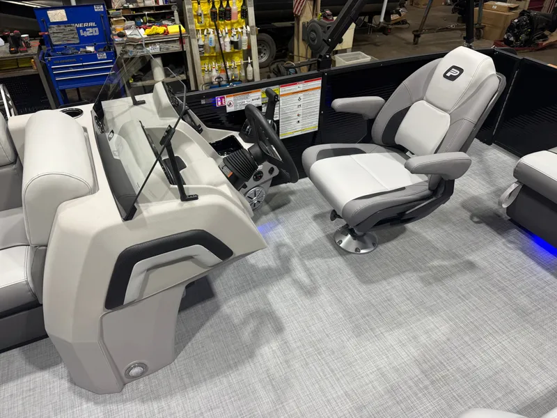 Slide: The Image of Princecraft Vectra 21 2026 - 7