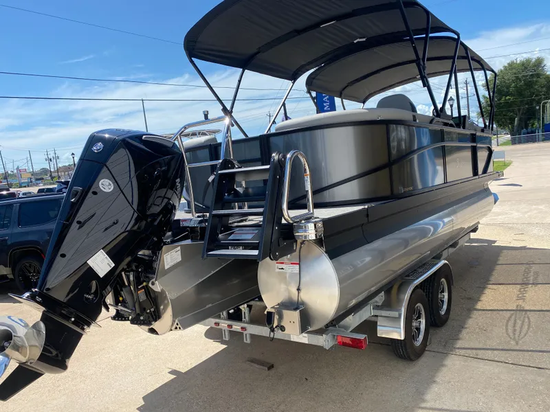 Slide: The Image of 2025 BARLETTA C22QC - Image 5 - 5