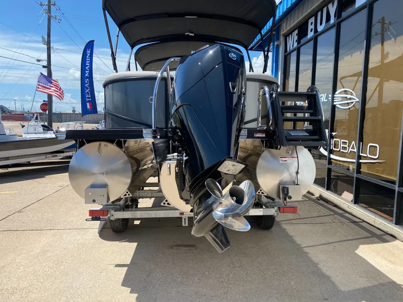 Slide: The Image of 2025 BARLETTA C22QC - Image 6 - 6