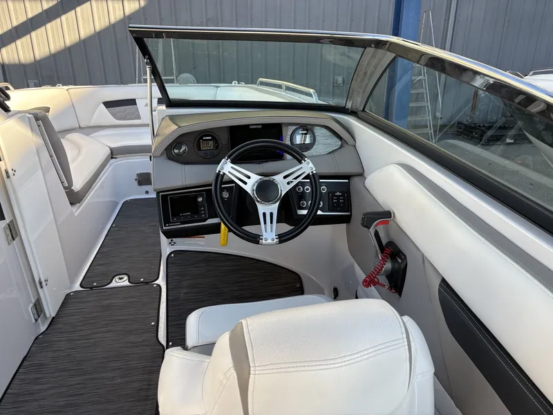 Slide: The Image of Four Winns HD 240 OB 2018 - 16