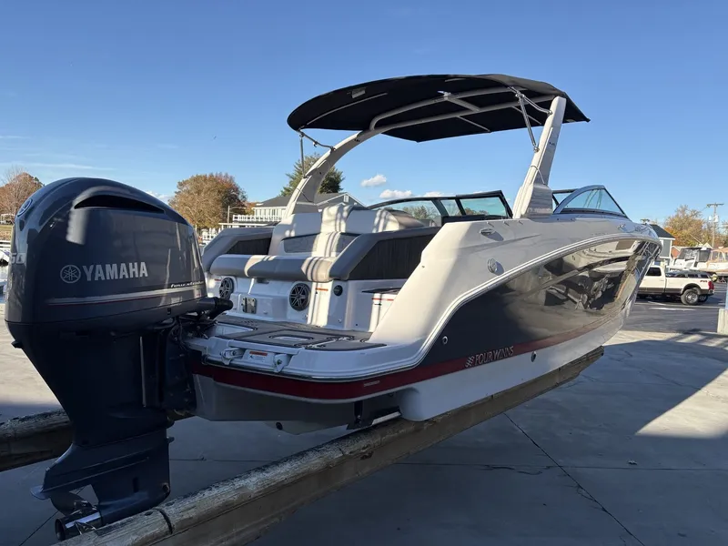 Slide: The Image of Four Winns HD 240 OB 2018 - 24