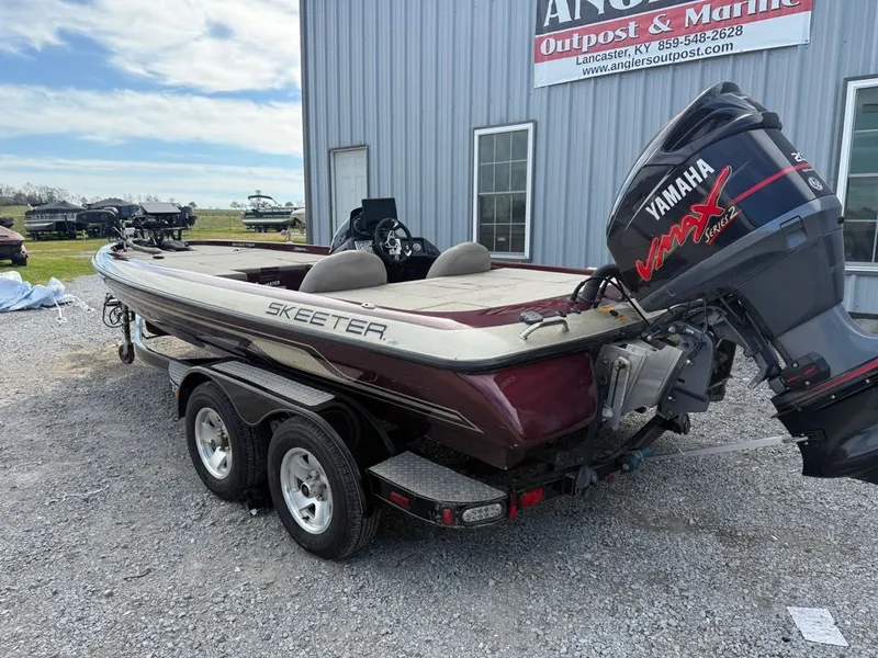 Slide: The Image of Skeeter ZX200 2008 - 4