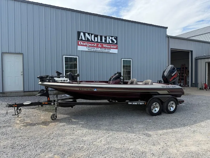 Slide: The Image of Skeeter ZX200 2008 - 9