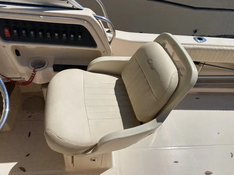 Slide: The Image of Grady-White Adventure 208 2007 - 3