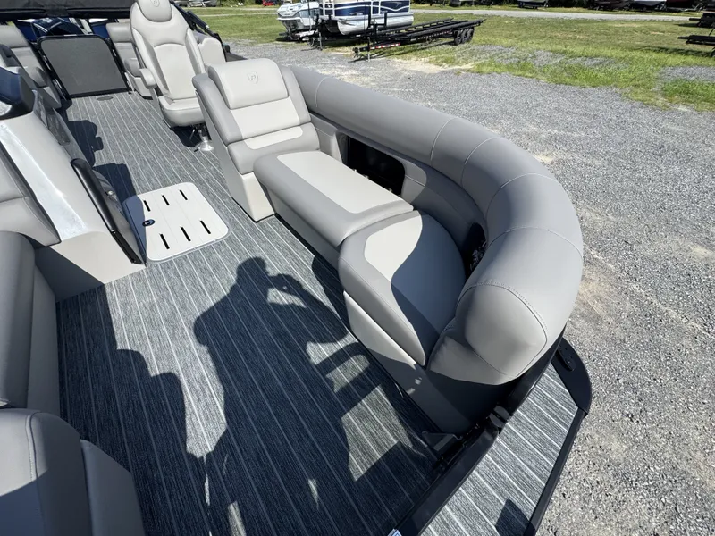 Slide: The Image of Premium Boat Company 230 SunSation RF 2026 - 10