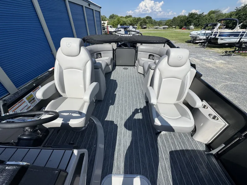 Slide: The Image of Premium Boat Company 230 SunSation RF 2026 - 12