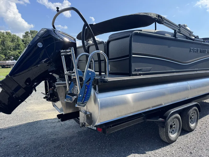 Slide: The Image of Premium Boat Company 230 SunSation RF 2026 - 6