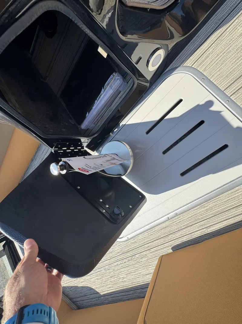 Slide: The Image of Premier 250 Solaris RS 2026 - 12