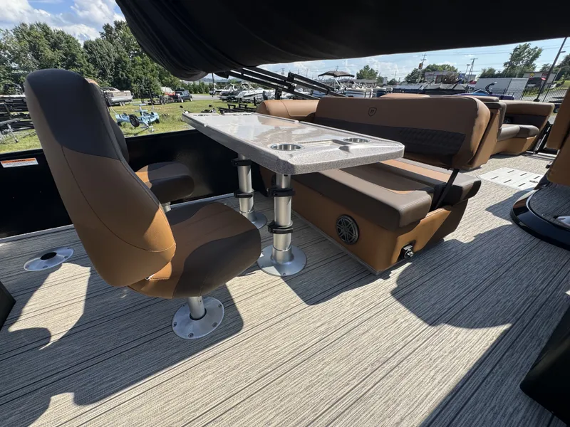 Slide: The Image of Premier 250 Solaris RS 2026 - 19