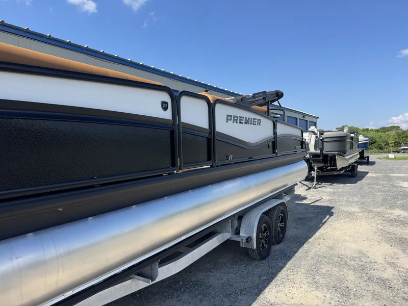 Slide: The Image of Premier 250 Solaris RS 2026 - 25