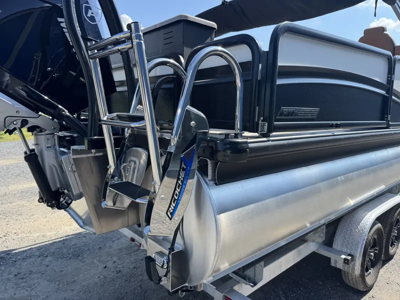 Slide: The Image of Premier 250 Solaris RS 2026 - 27