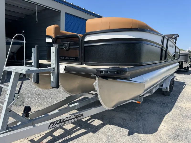 Slide: The Image of Premier 250 Solaris RS 2026 - 3