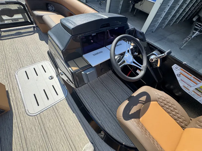 Slide: The Image of Premier 250 Solaris RS 2026 - 35