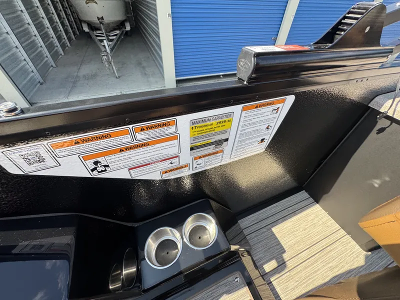 Slide: The Image of Premier 250 Solaris RS 2026 - 37