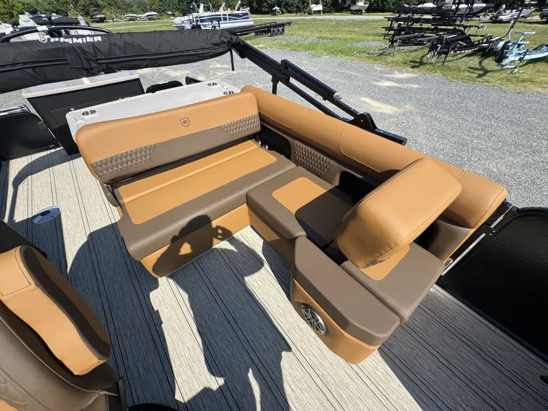 Slide: The Image of Premier 250 Solaris RS 2026 - 38