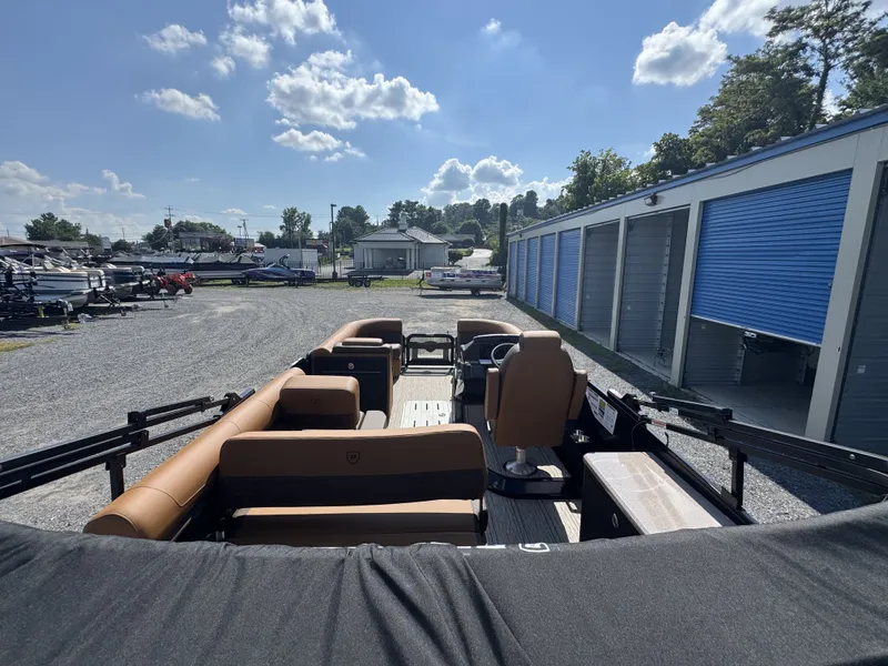 Slide: The Image of Premier 250 Solaris RS 2026 - 44