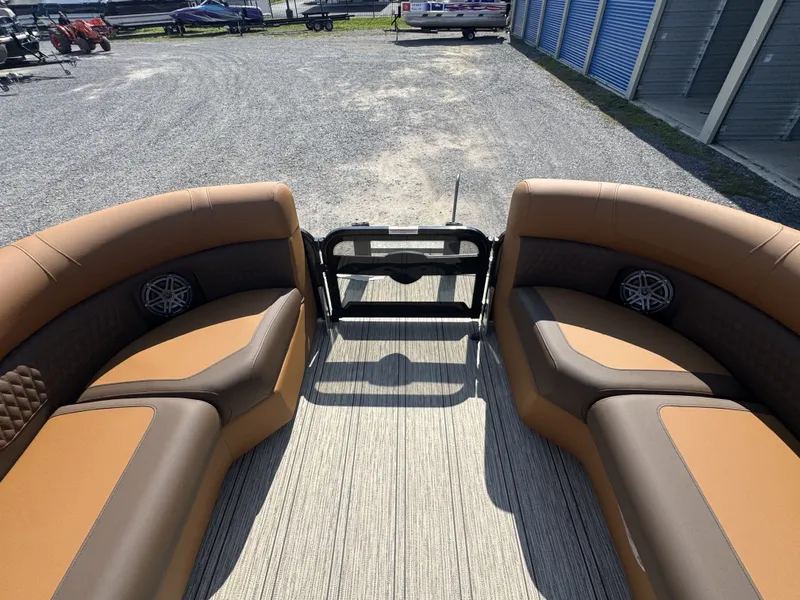 Slide: The Image of Premier 250 Solaris RS 2026 - 50