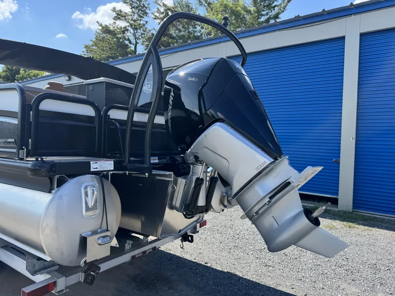 Slide: The Image of Premier 250 Solaris RS 2026 - 6