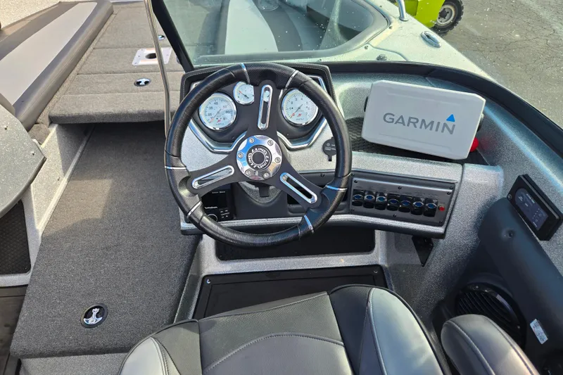 Slide: The Image of 2020 Lund 189 Tyee GL boat dashboard with Garmin navigation system. - 6