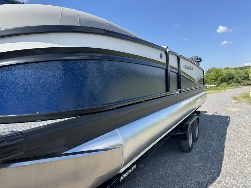 Slide: The Image of Premier 250 Solaris RF 2026 - 27