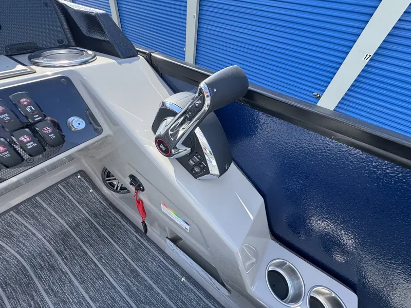 Slide: The Image of Premier 250 Solaris RF 2026 - 39