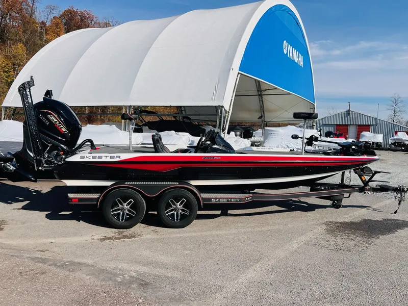 Slide: The Image of Skeeter ZXR20 2022 - 18