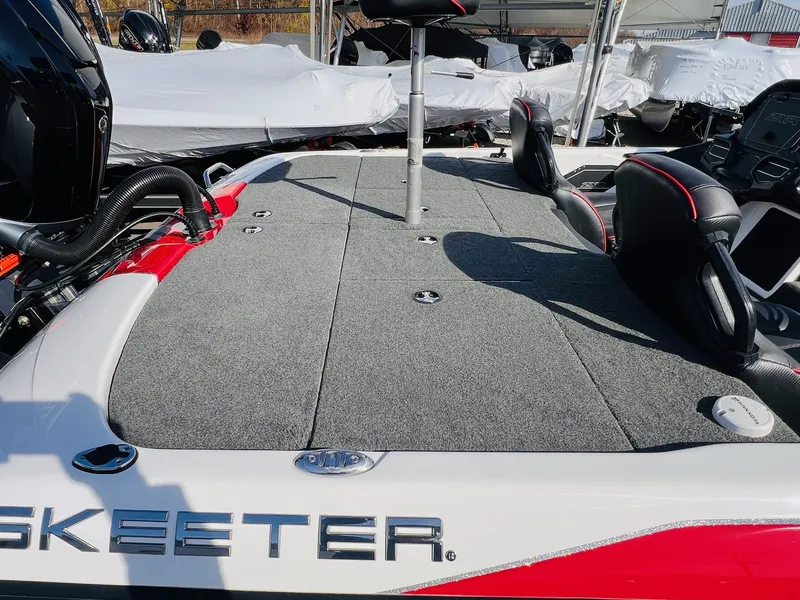 Slide: The Image of Skeeter ZXR20 2022 - 25