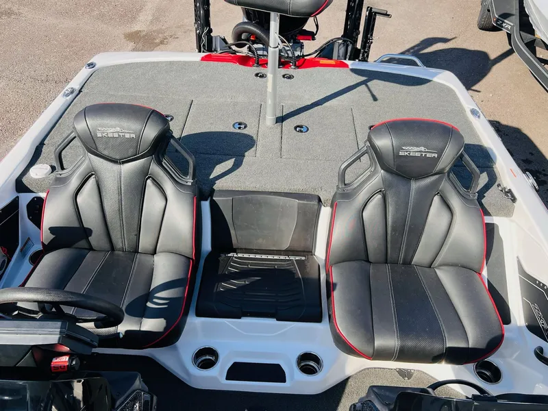 Slide: The Image of Skeeter ZXR20 2022 - 38