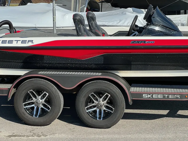 Slide: The Image of Skeeter ZXR20 2022 - 42