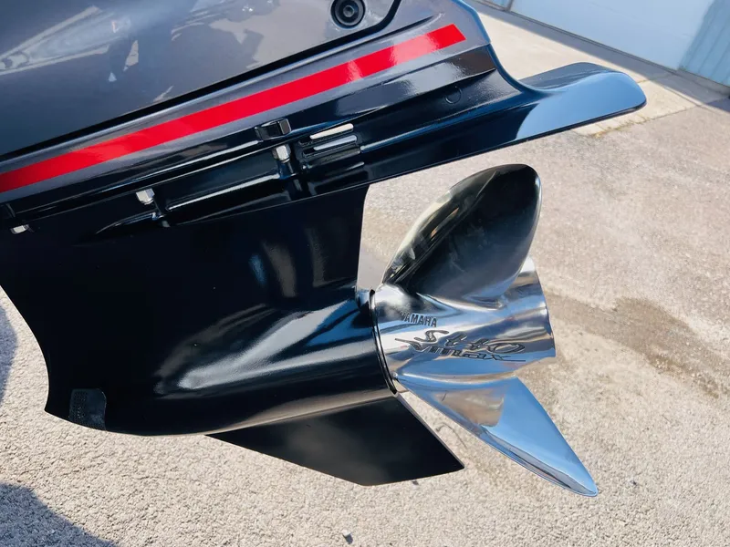 Slide: The Image of Skeeter ZXR20 2022 - 50