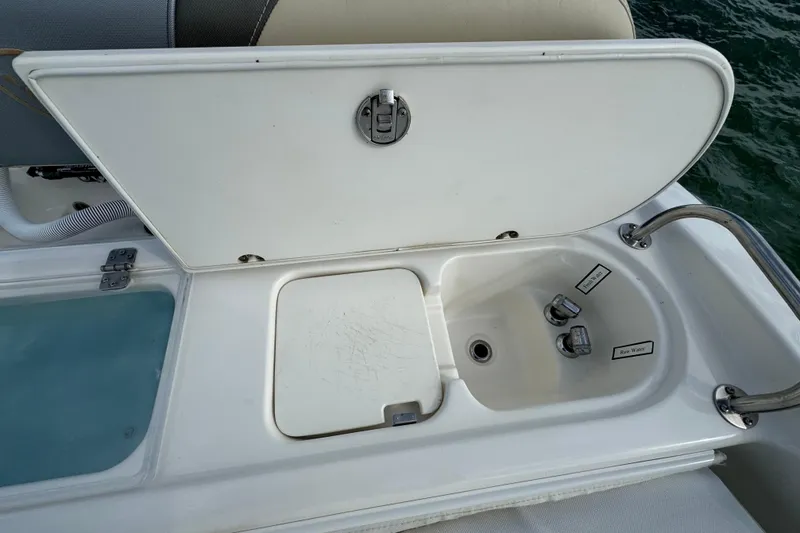 Slide: The Image of Century 2600 CC 2015 boat sink with fresh and raw water taps. - 80