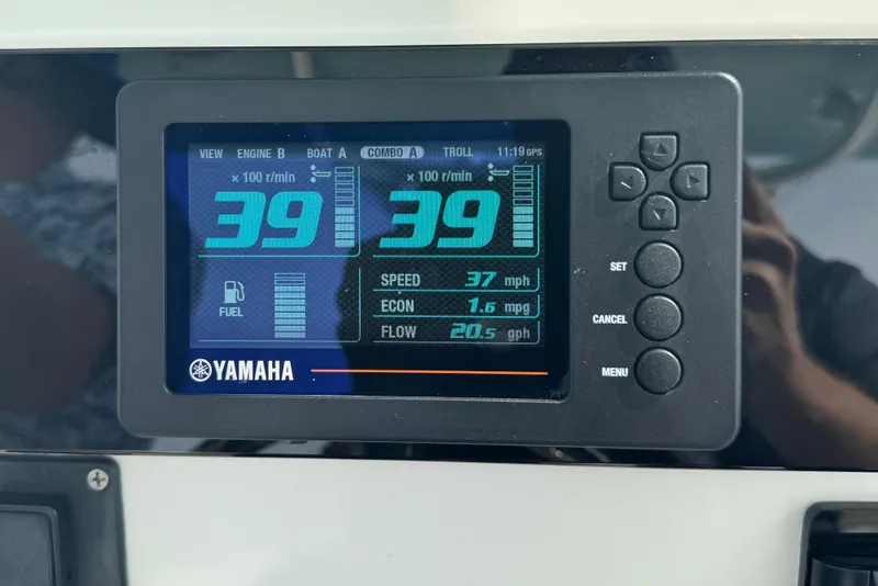 Slide: The Image of Yamaha display on 2015 Century 2600 CC showing engine RPM, speed, and fuel data. - 82