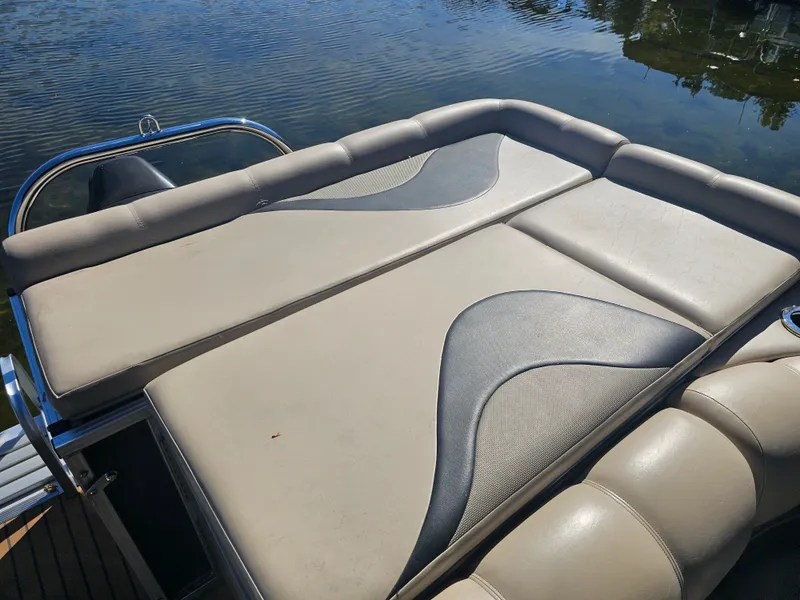 Slide: The Image of Avalon Paradise 2585 EL 2012 - 11