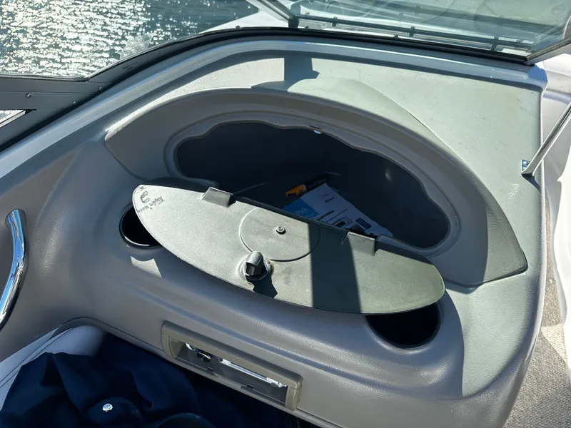 Slide: The Image of Crownline Boats 206ls 2005 - 15