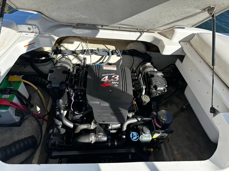 Slide: The Image of Crownline Boats 206ls 2005 - 22