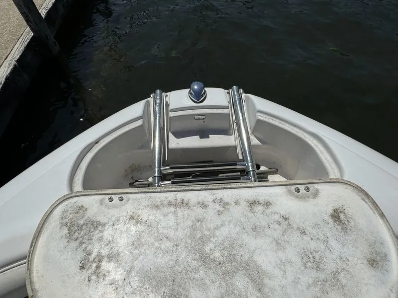 Slide: The Image of Four Winns 250 Horizon 2004 - 25