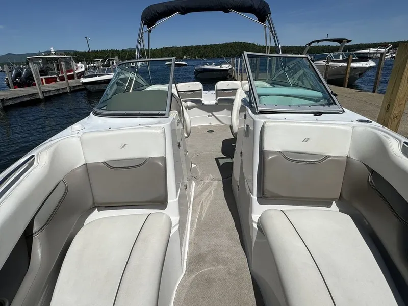 Slide: The Image of Four Winns 250 Horizon 2004 - 26