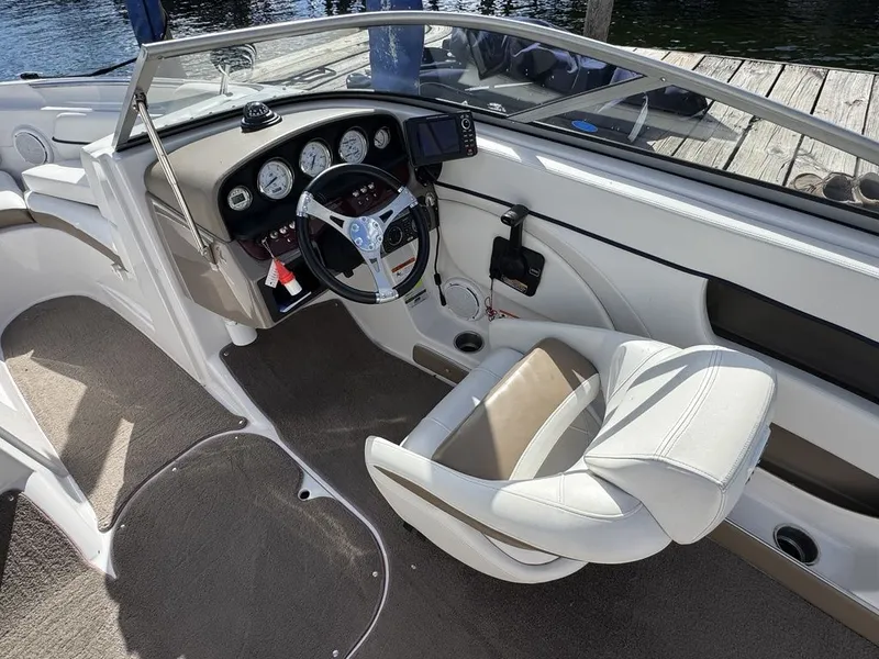 Slide: The Image of Four Winns H210 2008 - 20