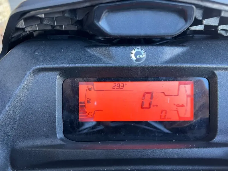 Slide: The Image of Sea-Doo GTI 170 2022 - 11