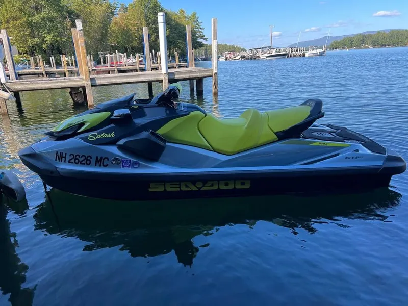Slide: The Image of Sea-Doo GTI 170 2022 - 7